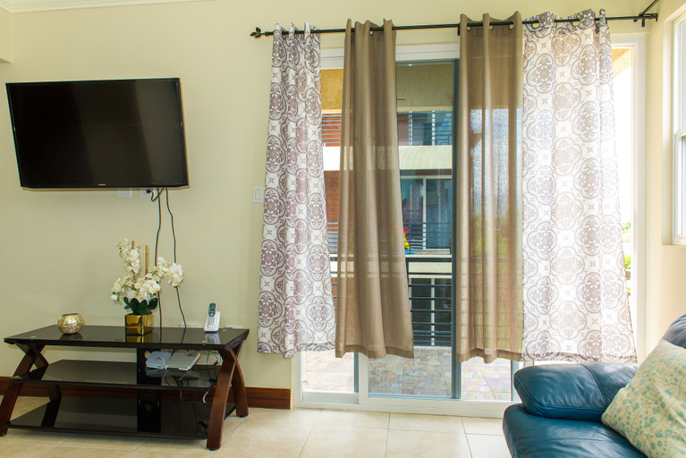 Others 5, Kingston Modern Duplex Apartment