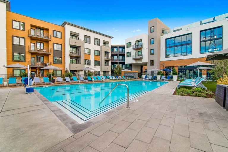 Sport & Beauty 2, Global Luxury Suites in Menlo Park, San Mateo