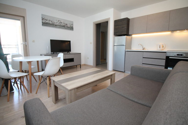 Others 5, Fontana Lux Apartments