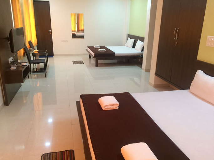 Bedroom 2, Hotel Shiva's Inn, Nashik