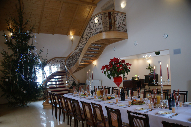 Food & Drinks 4, Villa la Val, Kamienna
