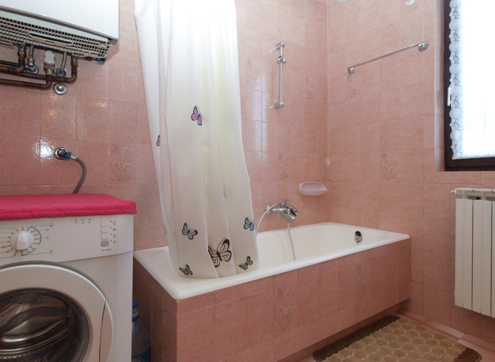 Bathroom 3, Apartment 1079, Vodnjan