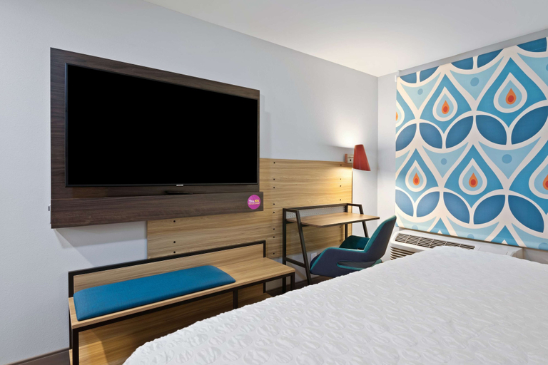 Bedroom 3, TRU BY Hilton Sharonville, Cincinnati