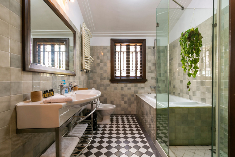 Bathroom 3, Yuyuan Impression Guesthouse, Shanghai