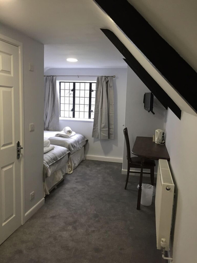 Bedroom 2, Mullions 51 B&B, Somerset