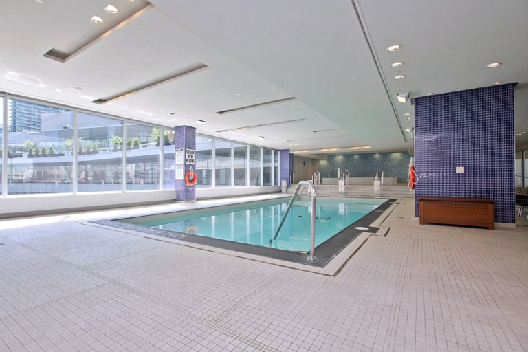Sport & Beauty, Applewood Suites - Luxury Condo, Toronto