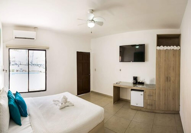 Bedroom 3, Hotel Los Farallones, Tamanique