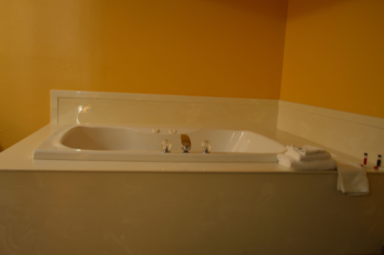 Bathroom 4, Super 8 by Wyndham St. George UT, Washington