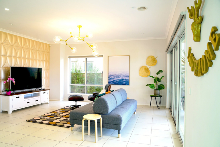 Others 5, Waterfront Villa in Sanctuary Lakes, Melbourne