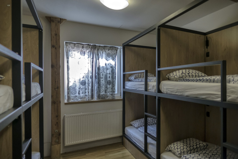 Bedroom 3, Hostel One Miru, Praha 1