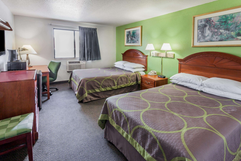 Bedroom 3, Super 8 By Wyndham Merrillville/Gary Area, Lake