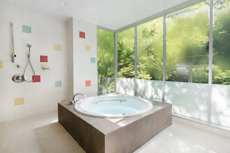 Bathroom 5, Hakkei, Maniwa