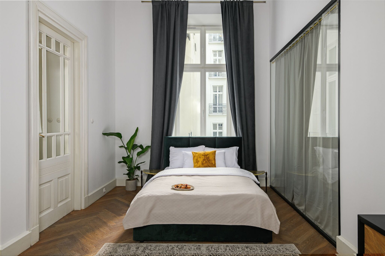 Bedroom 3, oompH Koszyki Luxurious Apartments, Warsaw