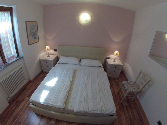 Bedroom 2, La bella corte, Trento