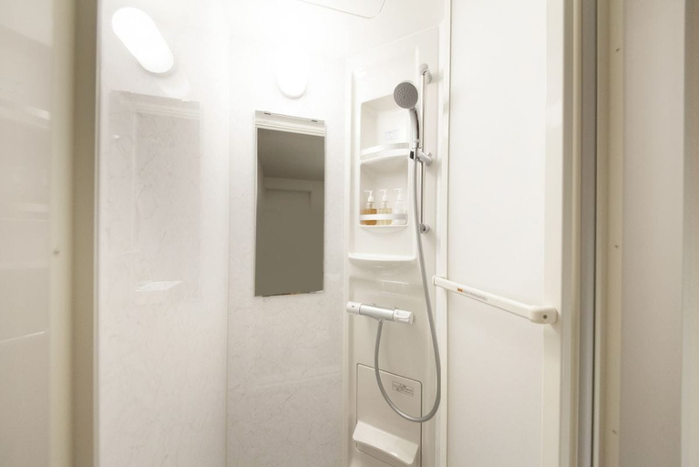 Bathroom 5, Center Hotel Tokyo, Chūō