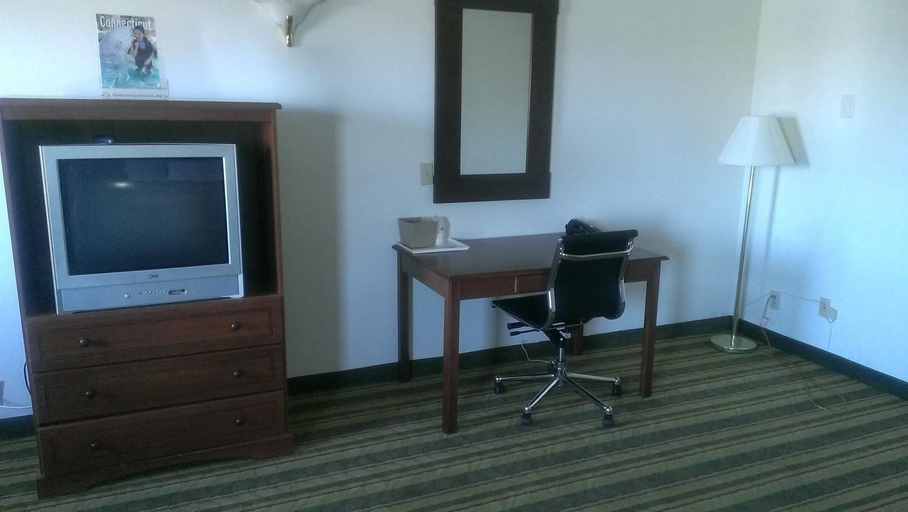 Others 5, Quality Inn, New Haven