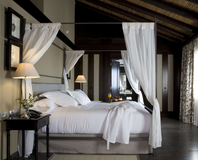 Bedroom 4, Asia Gardens Hotel & Thai Spa, a Royal Hideaway Hotel, Alicante