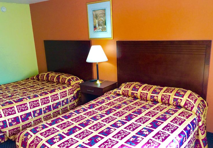 Bedroom 4, Rodeway Inn Willamette River, Benton