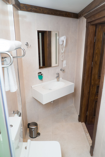 Bathroom 3, Maajid Hotel & Restaurant, Baku