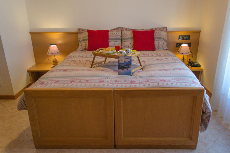 Bedroom 4, Meublè Rosalpina, Sondrio
