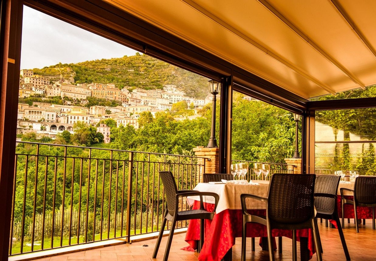 Food & Drinks 4, Il Casale Della Regina, Frosinone