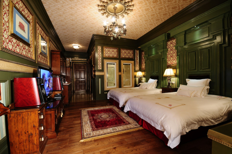 Bedroom 2, The Old England Manor, Nantou