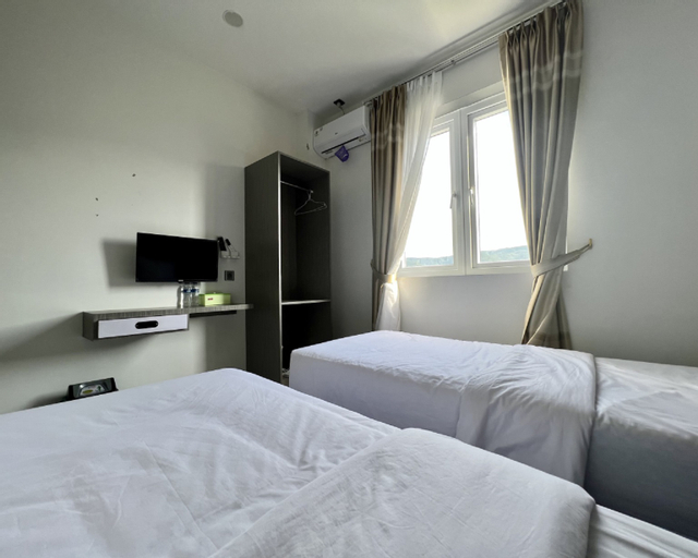 Bedroom 4, Purnama Balige Hotel, Toba