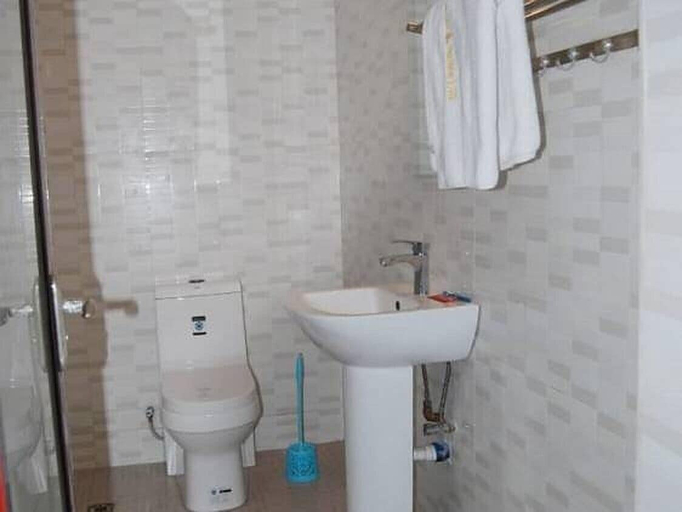Bathroom, Wood Peckers Hotel, Mainland