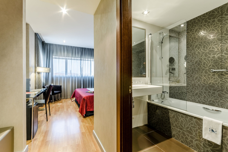 Bathroom 4, Eurostars Executive Hotel, Barcelona