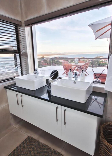 Others 4, Jeffreys Bay Luxury Apartments, Cacadu