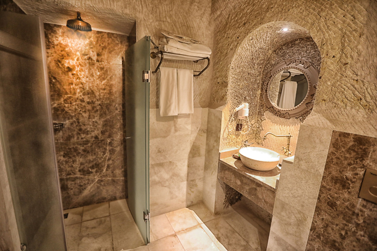 Bathroom 5, Traveller's Cave Hotel, Nevşehir