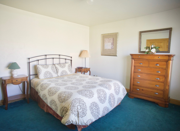 Bedroom 3, Settlement Inn & Lavender Spa, Door