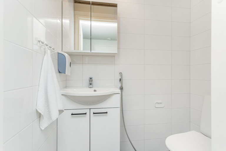 Bathroom 4, Holiday Club Himos Superior Apartments, Central Finland