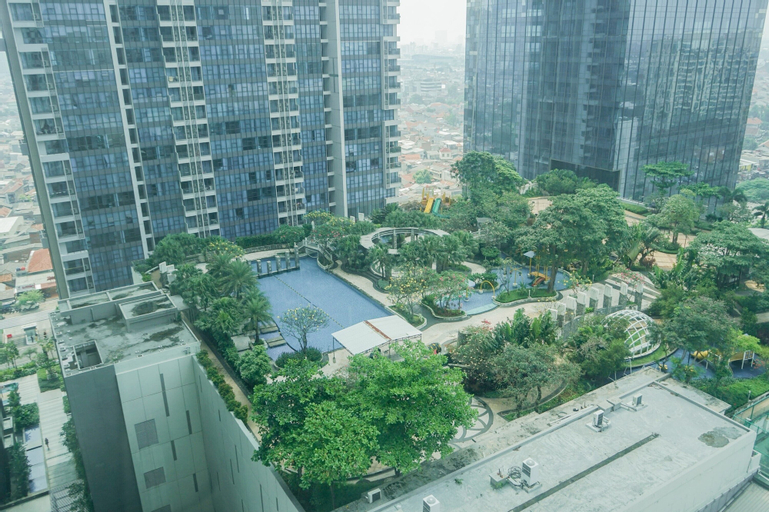 Exterior & Views 28