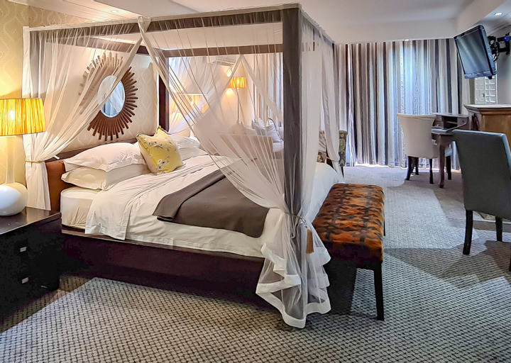 Bedroom 12