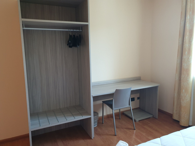 Bedroom 3, RistHotel Airport, Gorizia