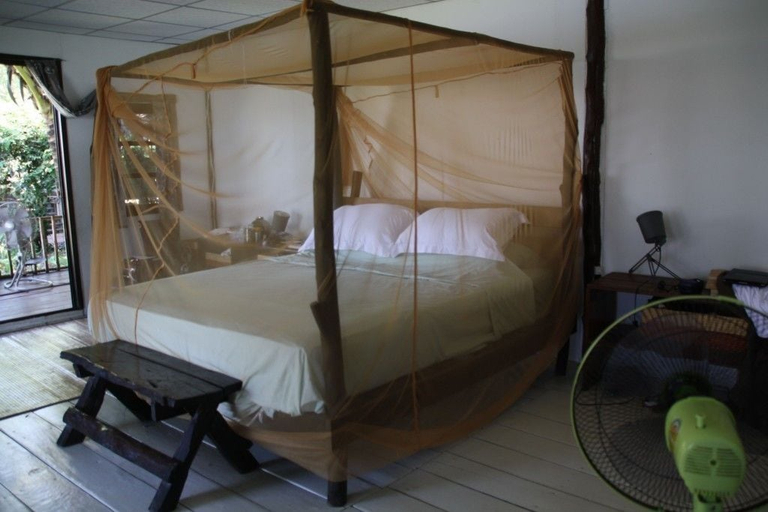 Bedroom 2, Wake N Soul, Pluak Daeng