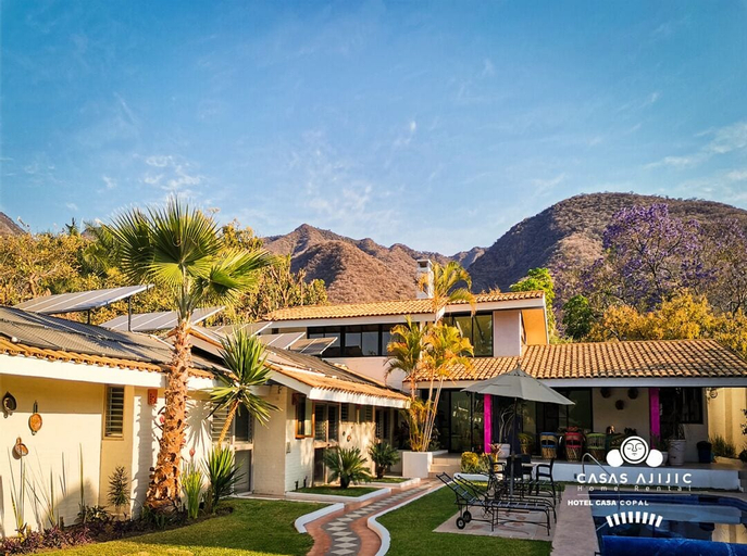 Exterior & Views