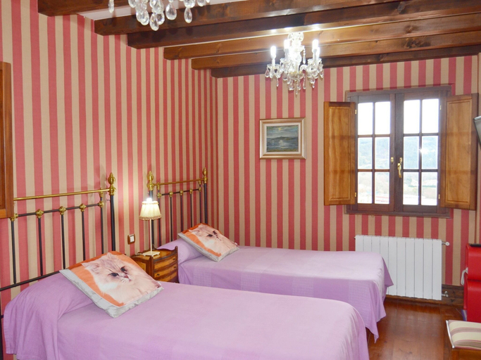 Bedroom 3, Posada el Hidalgo Mingucho, Cantabria
