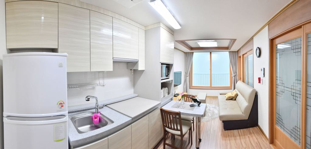 Daewoo Business Hotel, Geoje