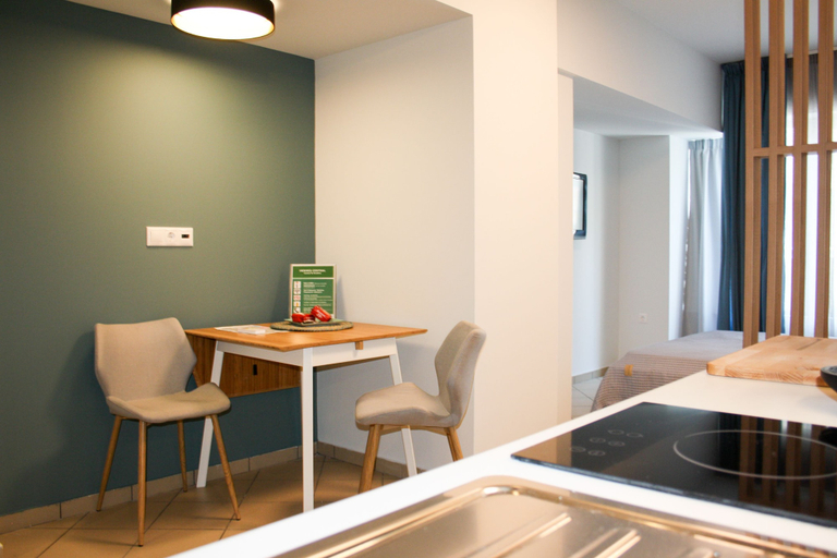 Others 4, Dynasta Central Suites, Attica