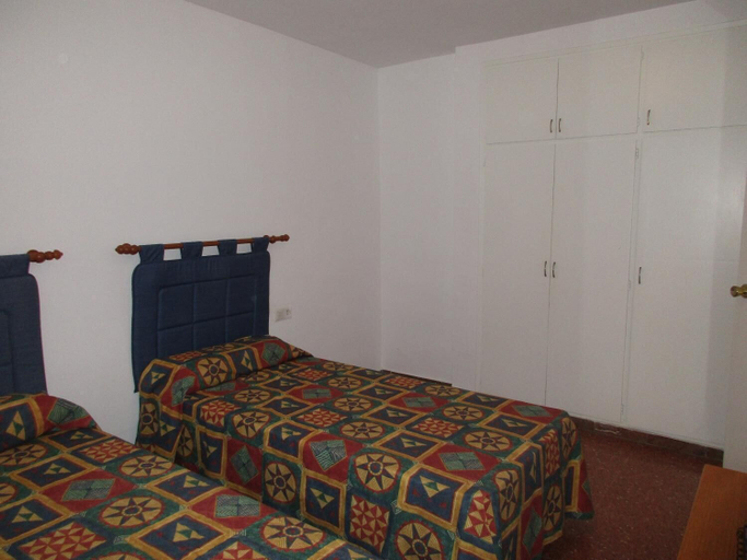 Bedroom 3, Inmo Estartit Apto. Rocamaura IV 4 5, Girona