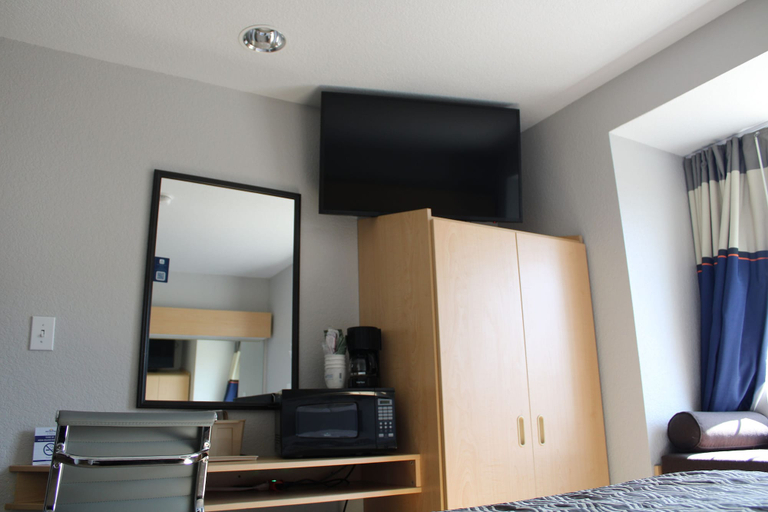 Bedroom 4, Microtel Inn & Suites by Wyndham Albertville, Marshall