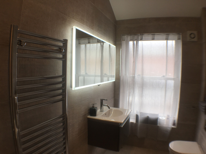 Bathroom 3, Briar Mews, Hertfordshire
