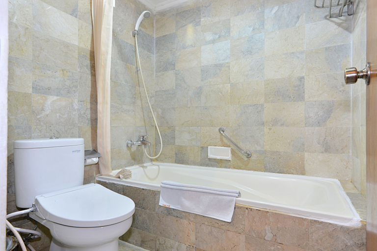 Bathroom 4, Puri Artha, Sleman