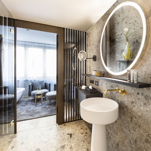 Bathroom 5, Hotel Innsbruck, Innsbruck