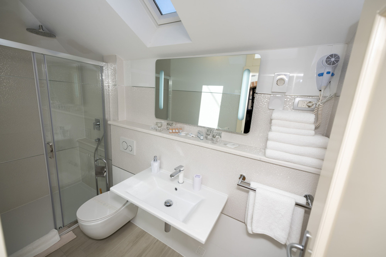 Bathroom 4, Gothic Palace Heritage, Split