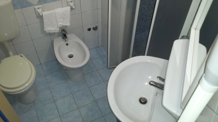 Bathroom 5, Hotel Castiglione Village Ischia, Napoli