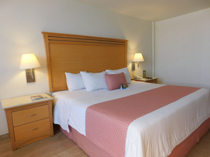 Bedroom 4, Hotel Palacio Azteca Tijuana, Trademark by Wyndham, Tijuana