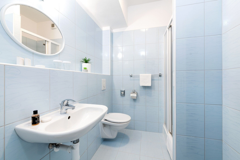 Bathroom 3, Hotel Plus, Bratislava II